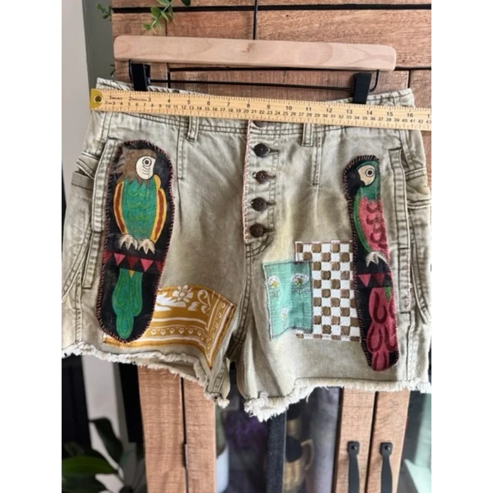 Upcycled Easel Unique Parrot Patchwork Denim Shorts Button Fly Boho womens Large - Picture 2 of 8